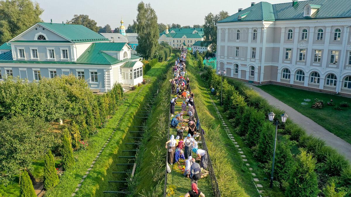 Канавка Божией Матери в Дивеево